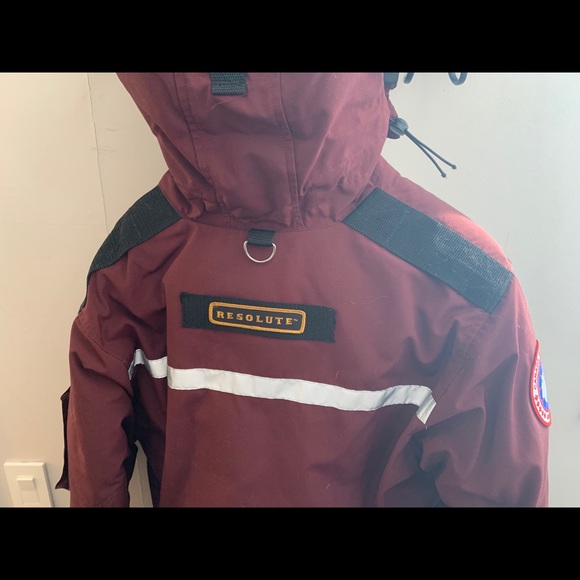 RESOLUTE PARKA- Canada Goose- New with tags - Picture 4 of 7